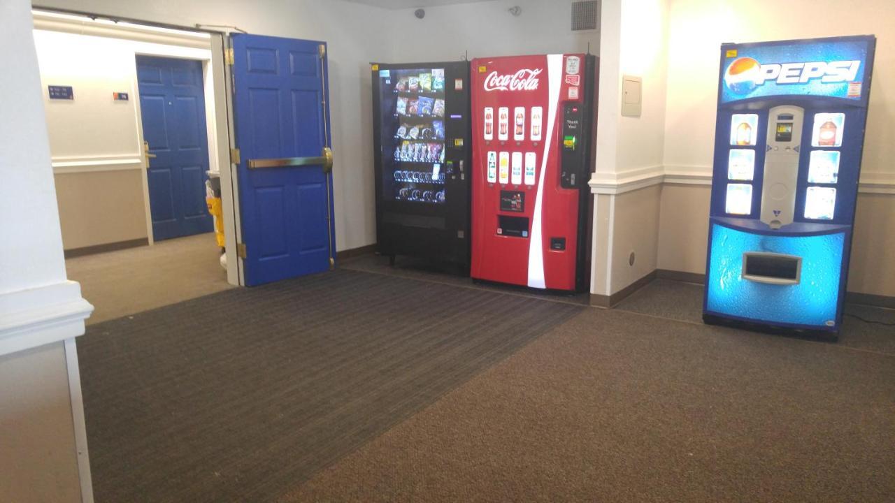 Intown Suites Extended Stay Minneapolis Mn - Coon Rapids Zewnętrze zdjęcie